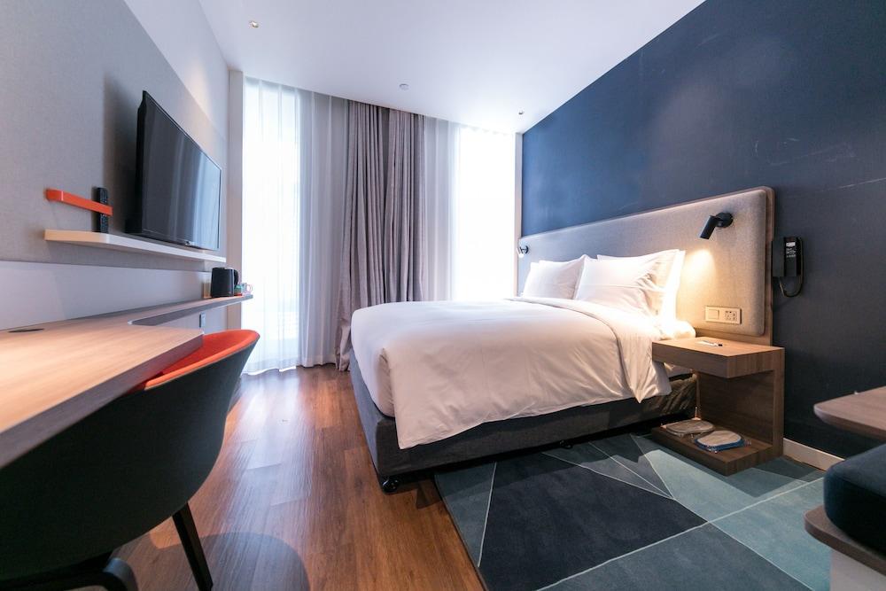 Holiday Inn Express Shanghai Tangzhen By Ihg - 20 Mins To Disney Land Esterno foto