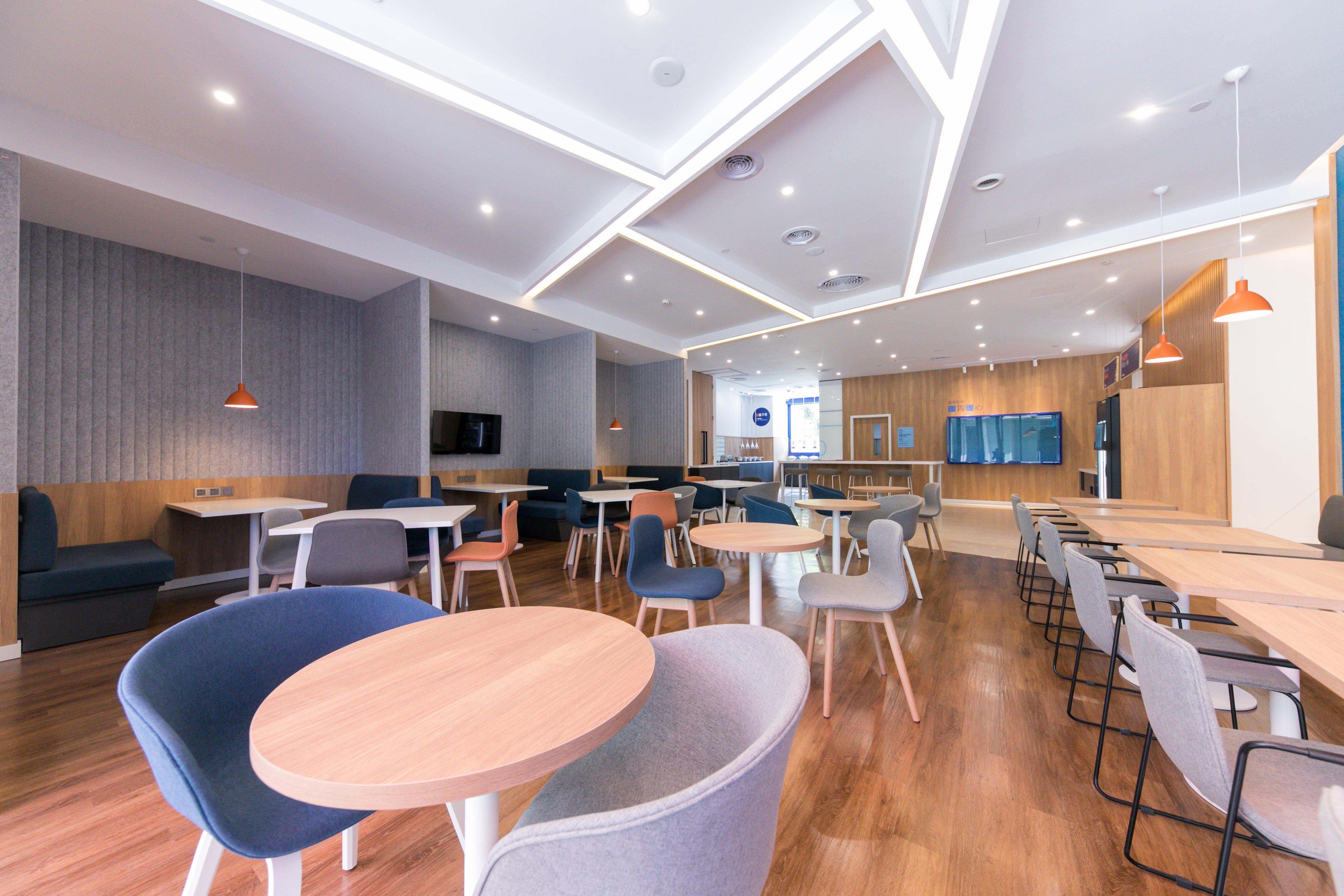 Holiday Inn Express Shanghai Tangzhen By Ihg - 20 Mins To Disney Land Esterno foto