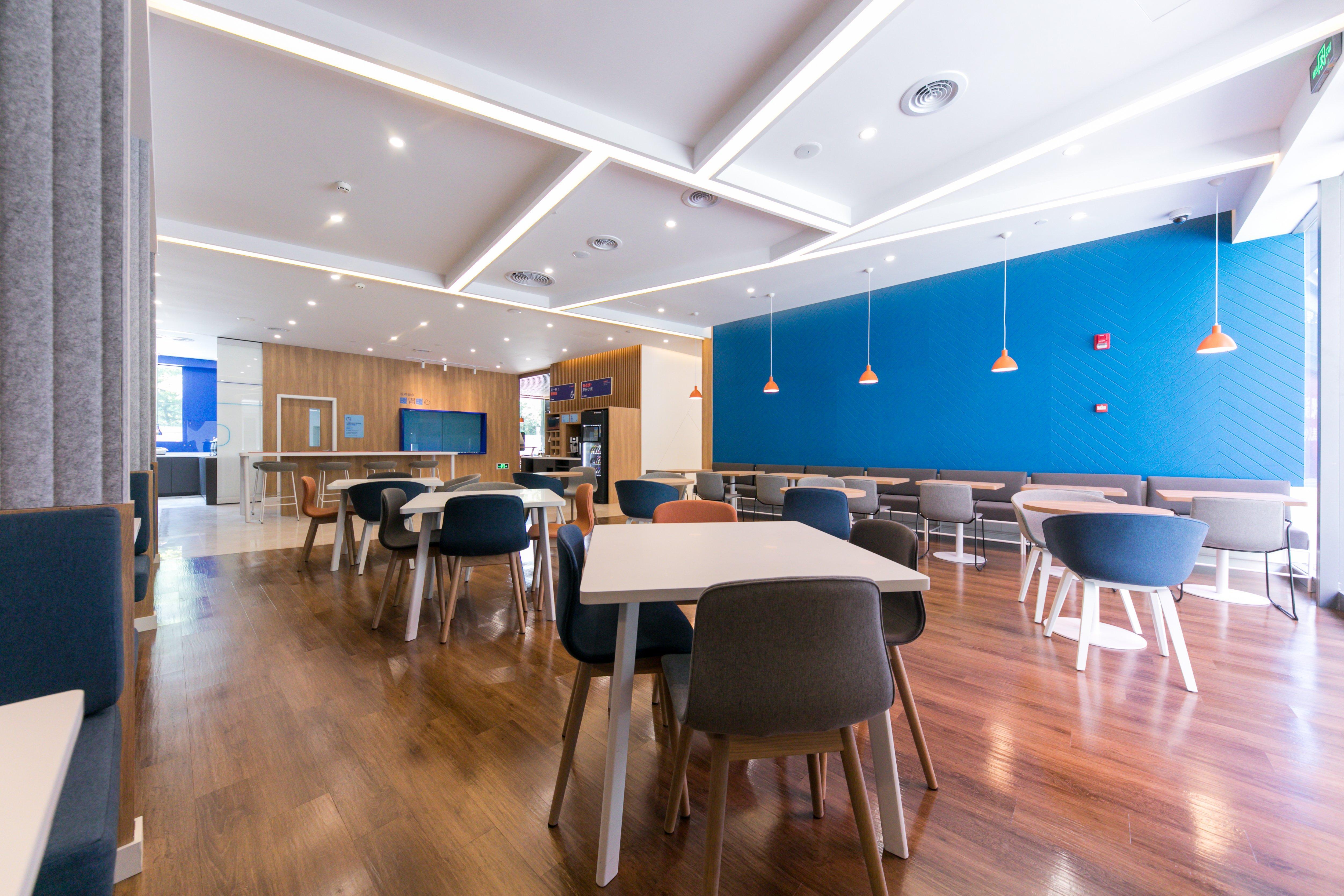 Holiday Inn Express Shanghai Tangzhen By Ihg - 20 Mins To Disney Land Esterno foto