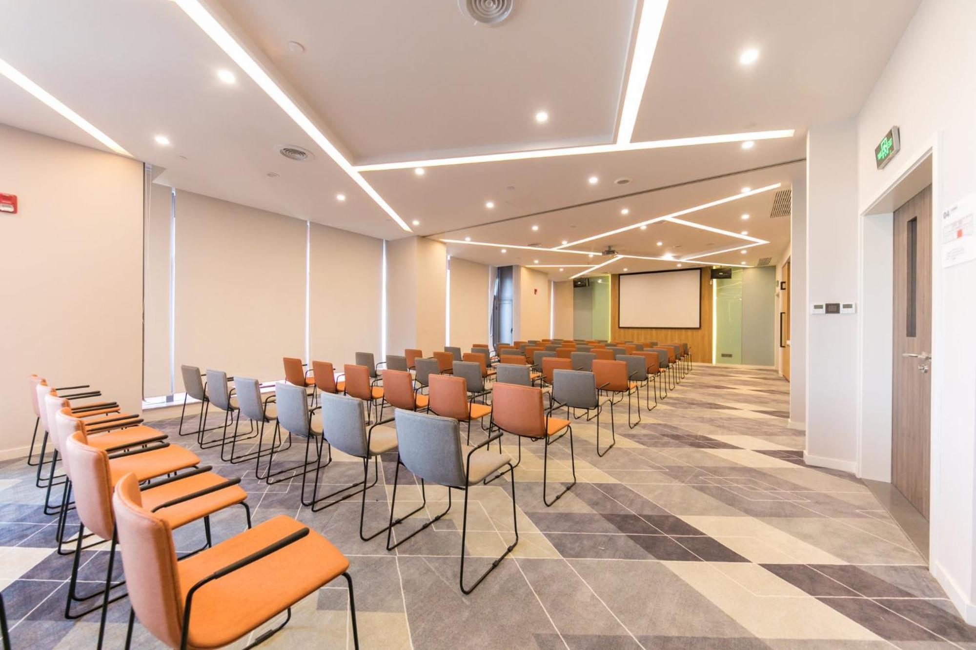 Holiday Inn Express Shanghai Tangzhen By Ihg - 20 Mins To Disney Land Esterno foto